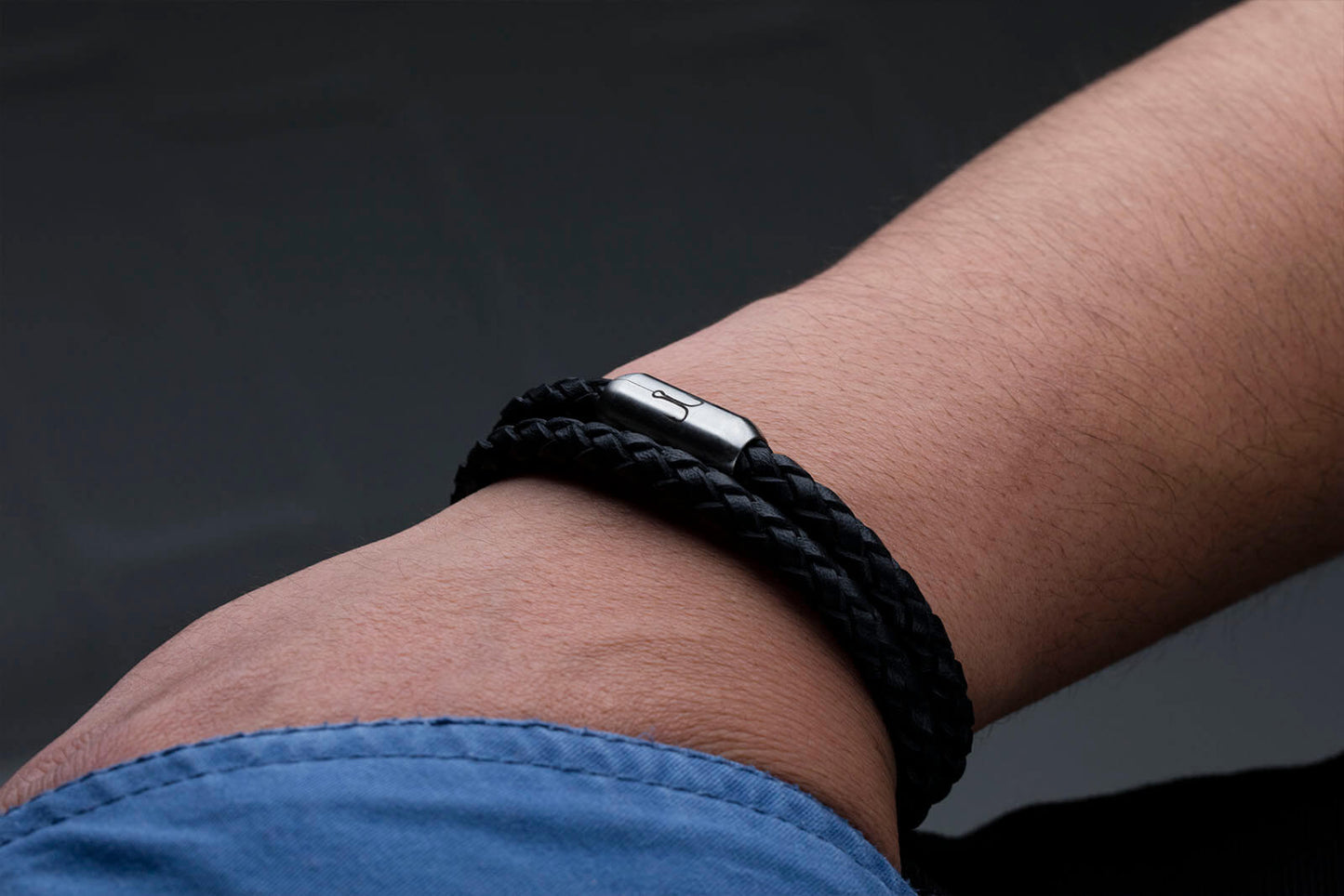 Armband Fischers Fritze Garnele schwarz Leder geflochten Gravur