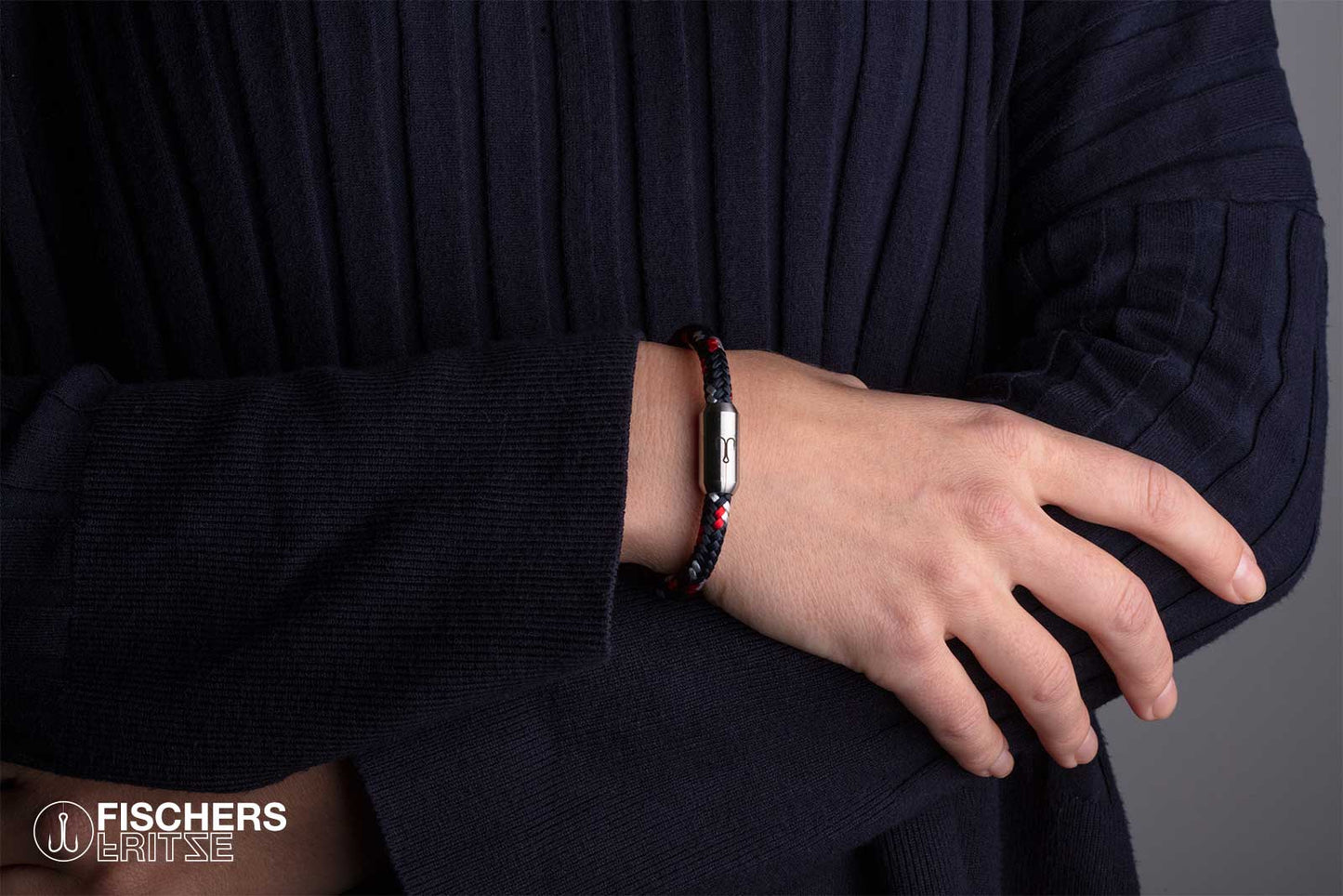 Crab Olivia - Navy Blue Red White