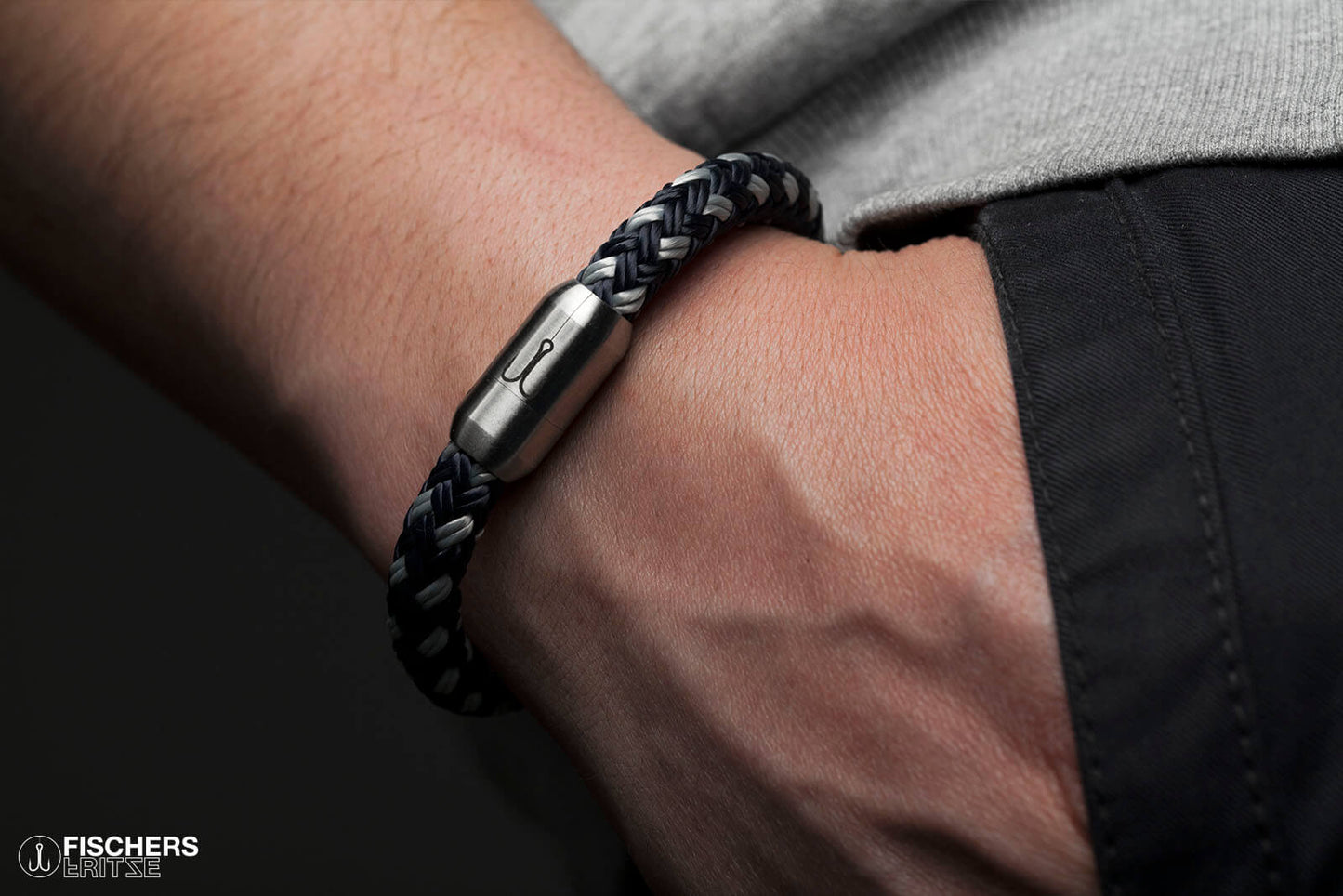Armband Makrele Fischers Fritze, Segeltau marineblau silbergrau, Edelstahl Gravur