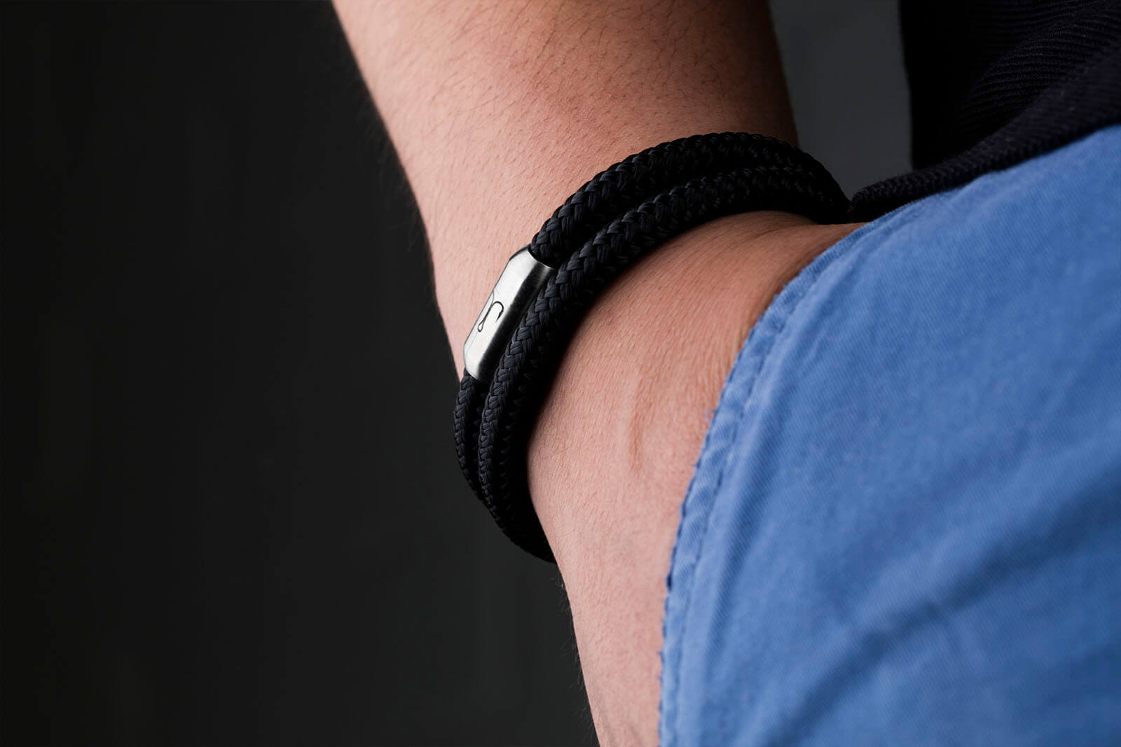 Magnetverschluss Armband Segeltau mit Fischers Fritze Angelhaken-Gravur auf Edelstahl