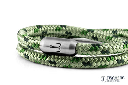 Shrimp Bjarne - Pastel Green Grass Dark Green