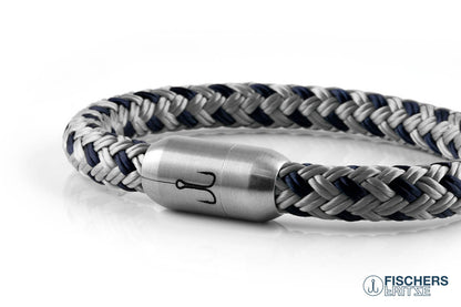 Maritimes Armband Makrele silbergrau marineblau von Fischers Fritze, mit Edelstahl Gravur
