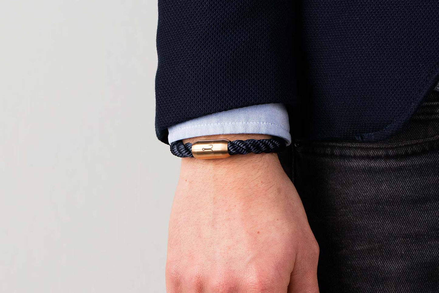 Armband Fischers Fritze Königsmakrele Segeltau marineblau gedreht Edelstahl Gravur rosegold